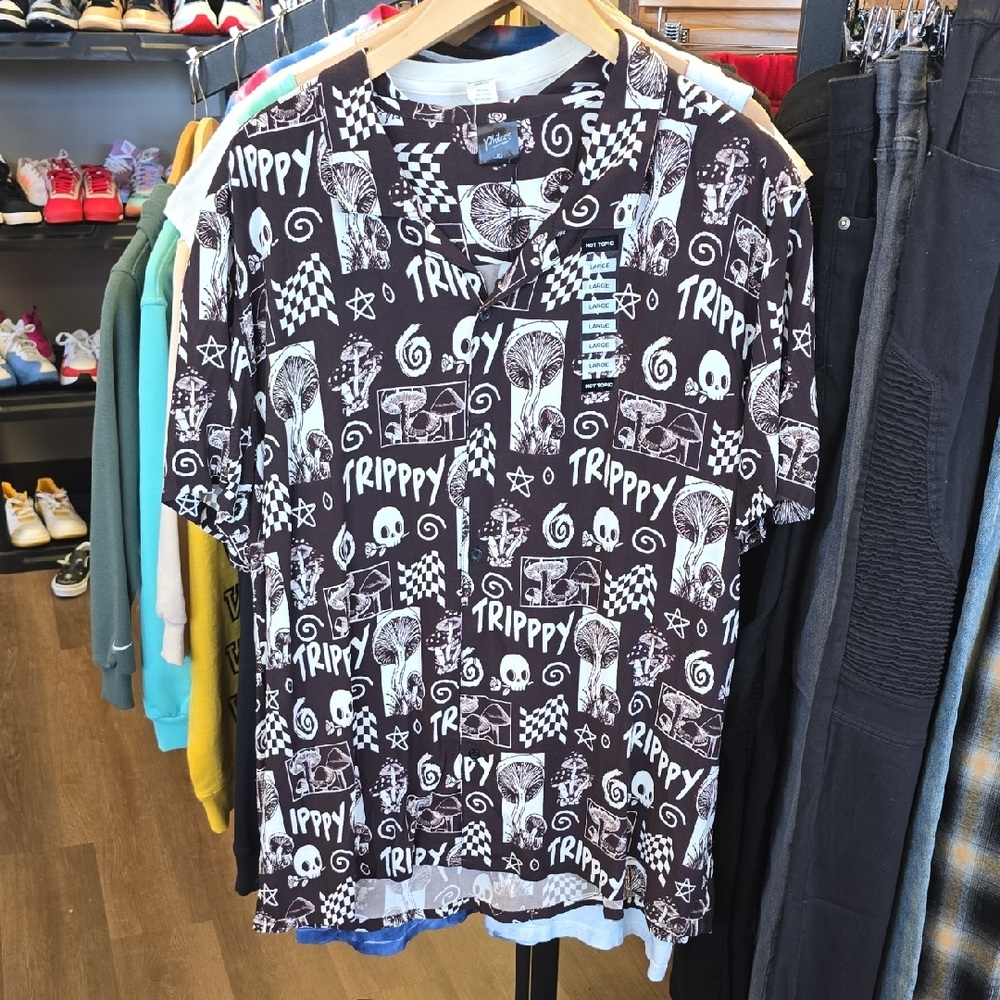 Graphic Black and White Men's Casual Shirt